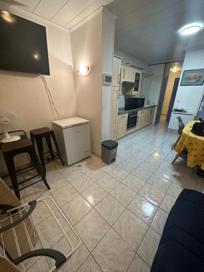 A La Semaine Ou Au Jour / Location Studio Meuble 30M² La Ciotat Exterior photo